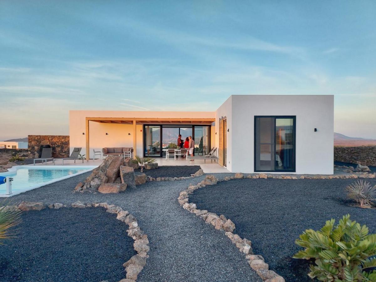 Villa Tabaiba En Lajares Con Piscina Exterior photo